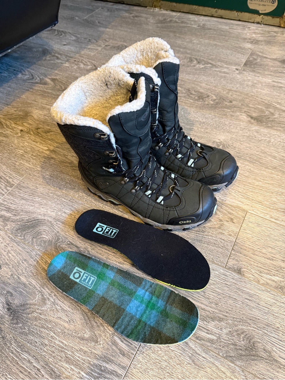 Women’s Winter Snow / hiking boots with Sherpa Lining